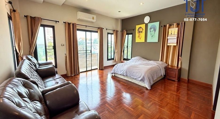 For sale 4 bedrooms house in Bueng Kum, Bangkok