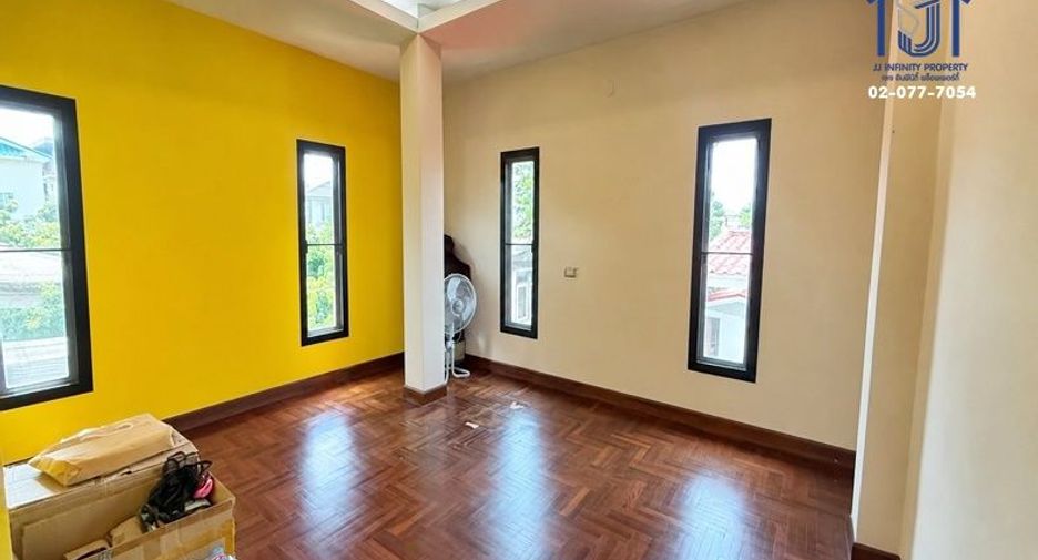 For sale 4 bedrooms house in Bueng Kum, Bangkok