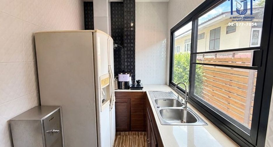 For sale 4 bedrooms house in Bueng Kum, Bangkok