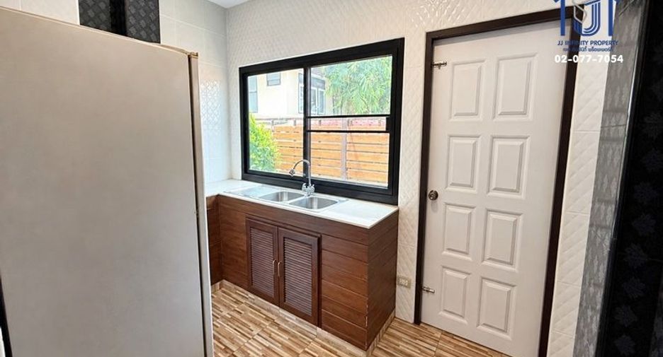 For sale 4 bedrooms house in Bueng Kum, Bangkok