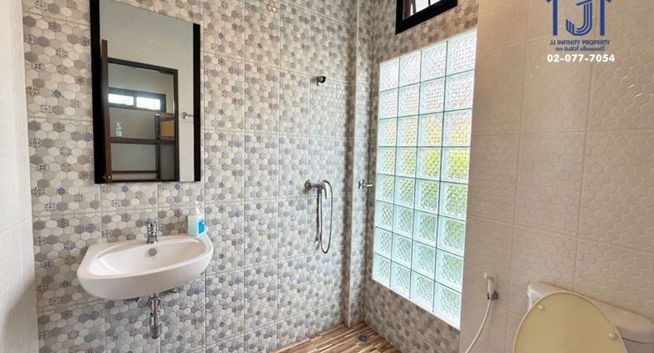 For sale 4 bedrooms house in Bueng Kum, Bangkok