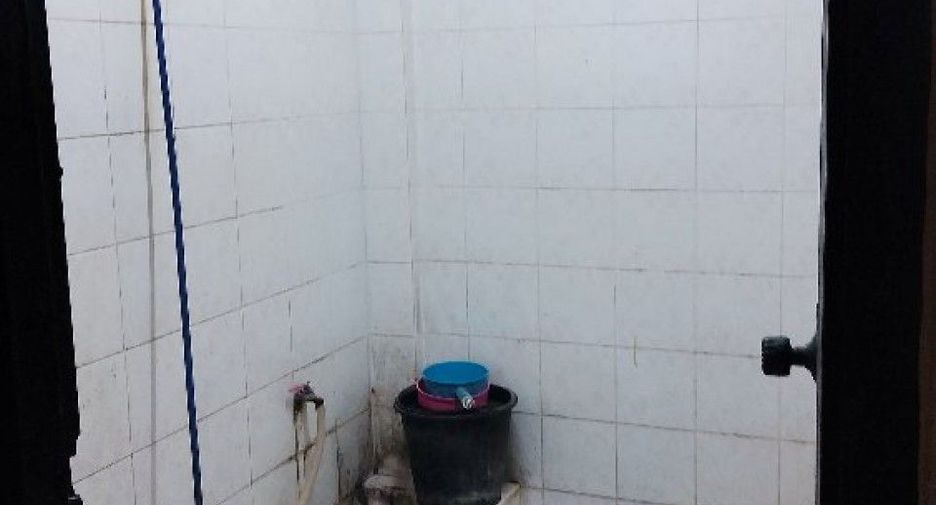 出售 2 卧室 联排别墅 在 Thung Song, Nakhon Si Thammarat