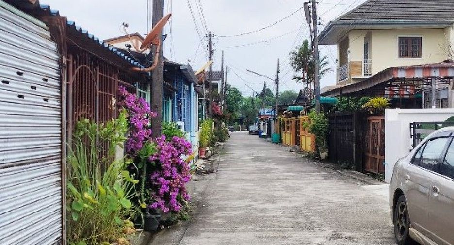 出售 2 卧室 联排别墅 在 Thung Song, Nakhon Si Thammarat