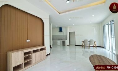 Продажа 3 спальни дом в Кхлонг Сам Ща, Бангкок