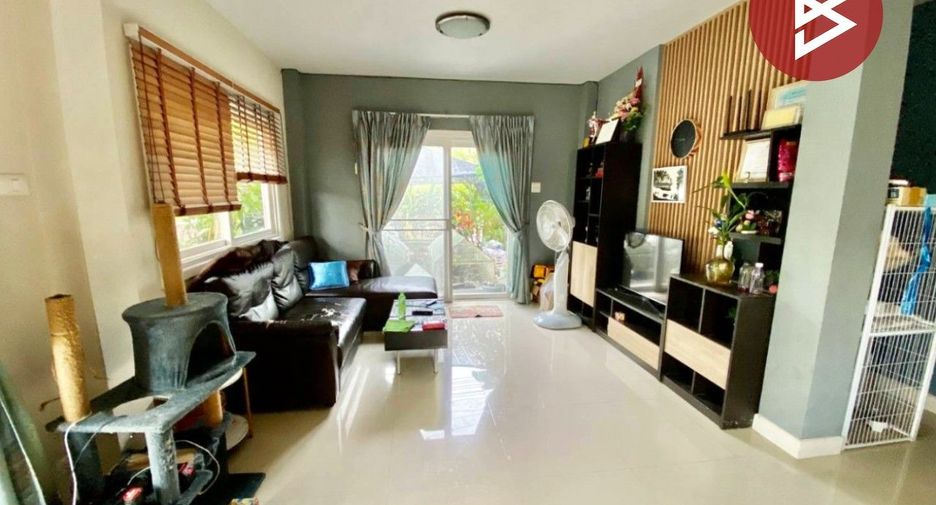 Haus zum Kauf mit 5 Zimmer in Sai Noi, Nonthaburi