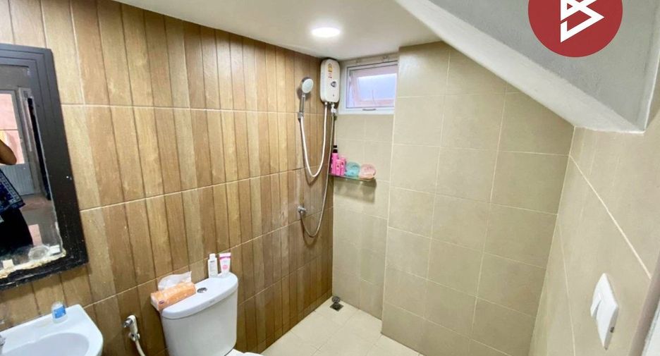 Haus zum Kauf mit 5 Zimmer in Sai Noi, Nonthaburi