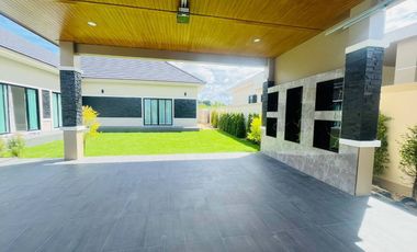 For sale 3 bedrooms villa in Bang Lamung, Chonburi