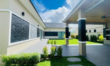 For sale 3 bedrooms villa in Bang Lamung, Chonburi
