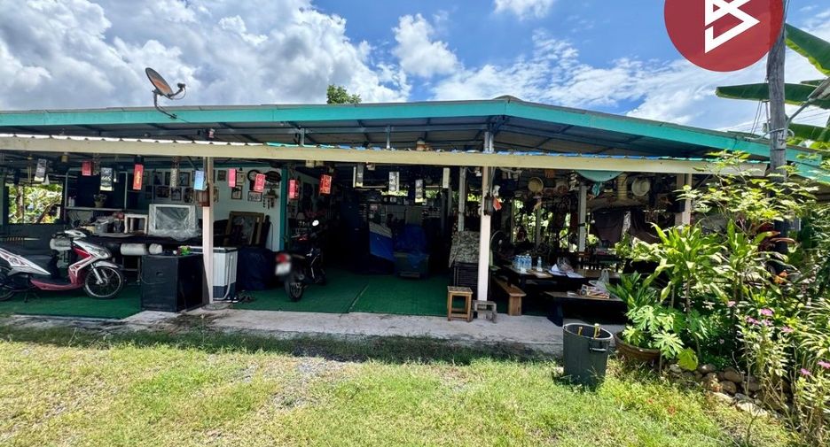 Terreno en venta en Phanat Nikhom, Chonburi