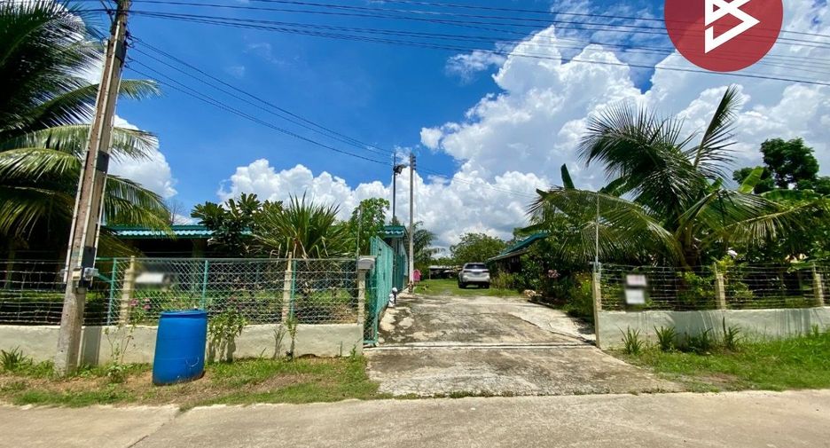 Terreno en venta en Phanat Nikhom, Chonburi