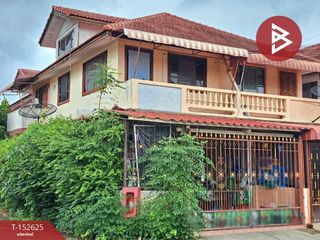Casa adosada en venta de 3 habitaciones en Mueang Nakhon Pathom, Nakhon Pathom