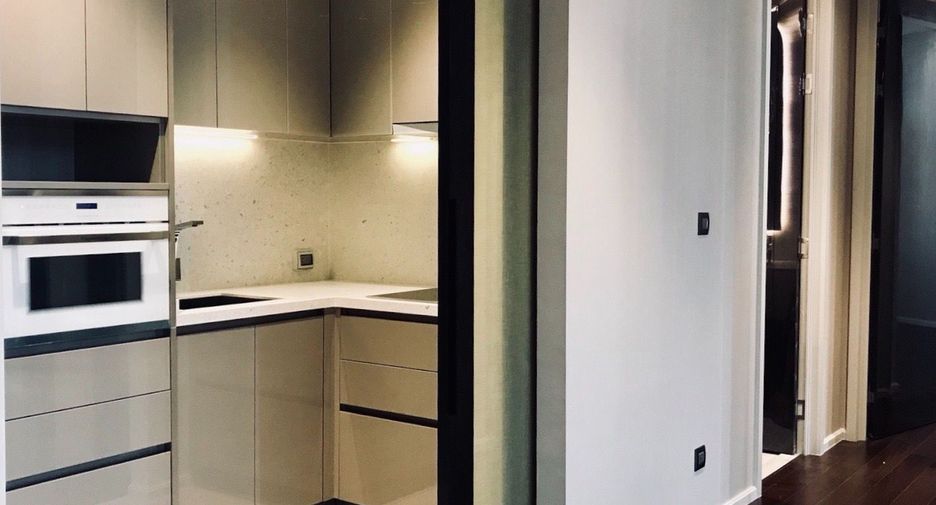For rent 2 bedrooms condo in Khlong Toei, Bangkok
