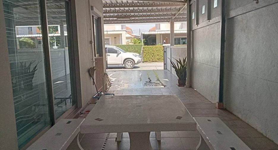 For rent 3 bedrooms house in East Pattaya, Pattaya