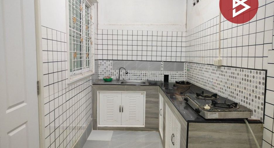 For sale 4 bedrooms townhouse in Ban Pho, Chachoengsao