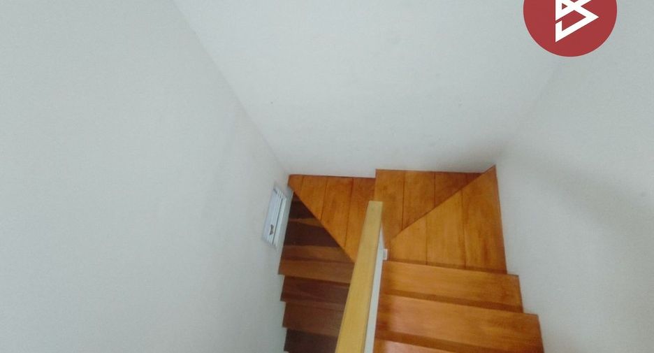 For sale 4 bedrooms townhouse in Ban Pho, Chachoengsao