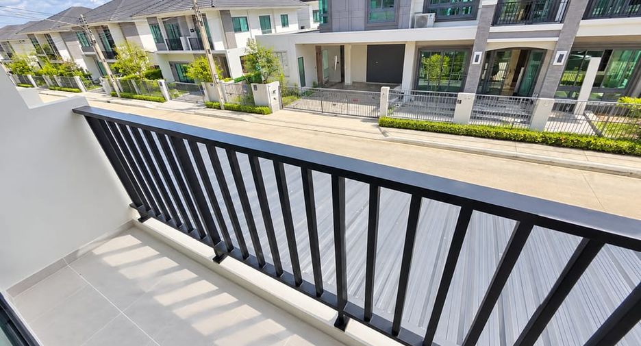 For sale 4 bedrooms house in Bang Lamung, Chonburi