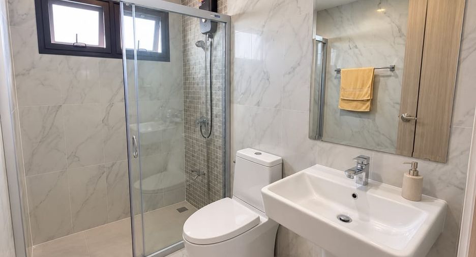 For sale 4 bedrooms house in Bang Lamung, Chonburi