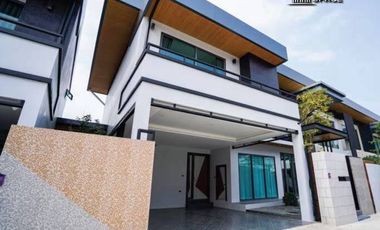 À louer 6 chambres villa à Bang Lamung, Chonburi
