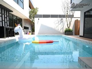 Villa en alquiler de 6 habitaciones en Bang Lamung, Chonburi