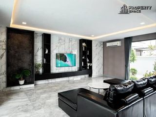 Villa en alquiler de 6 habitaciones en Bang Lamung, Chonburi