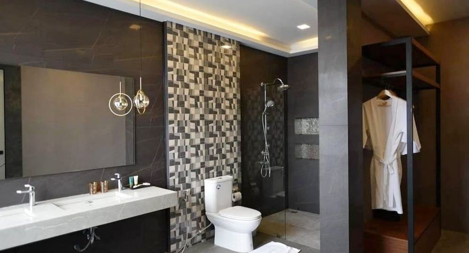 À louer 6 chambres villa à Bang Lamung, Chonburi
