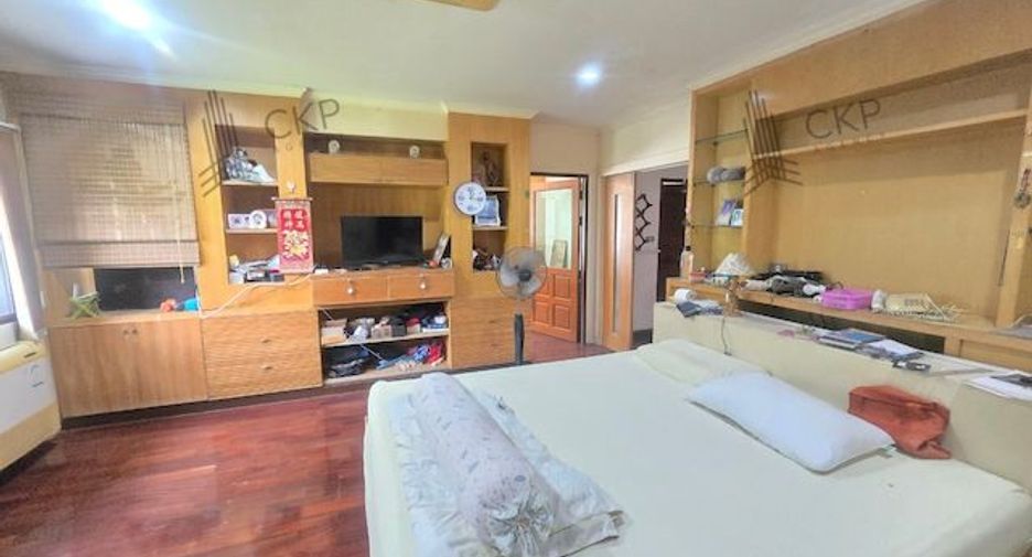 For sale 6 bedrooms house in Bang Bon, Bangkok