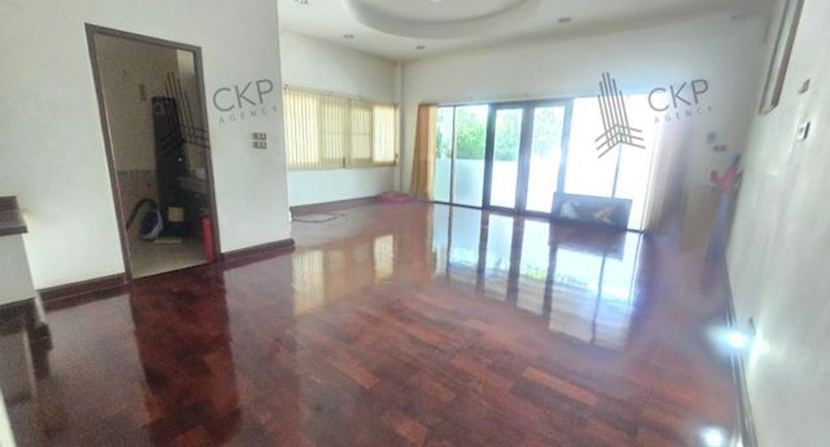 For sale 6 bedrooms house in Bang Bon, Bangkok