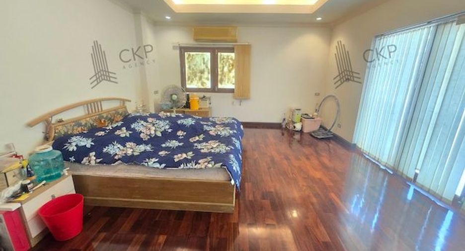 For sale 6 bedrooms house in Bang Bon, Bangkok