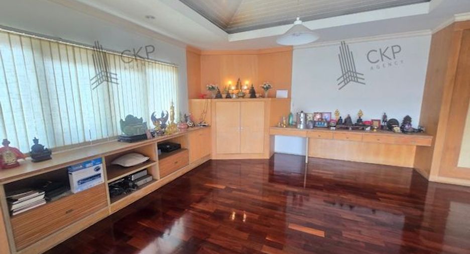 For sale 6 bedrooms house in Bang Bon, Bangkok