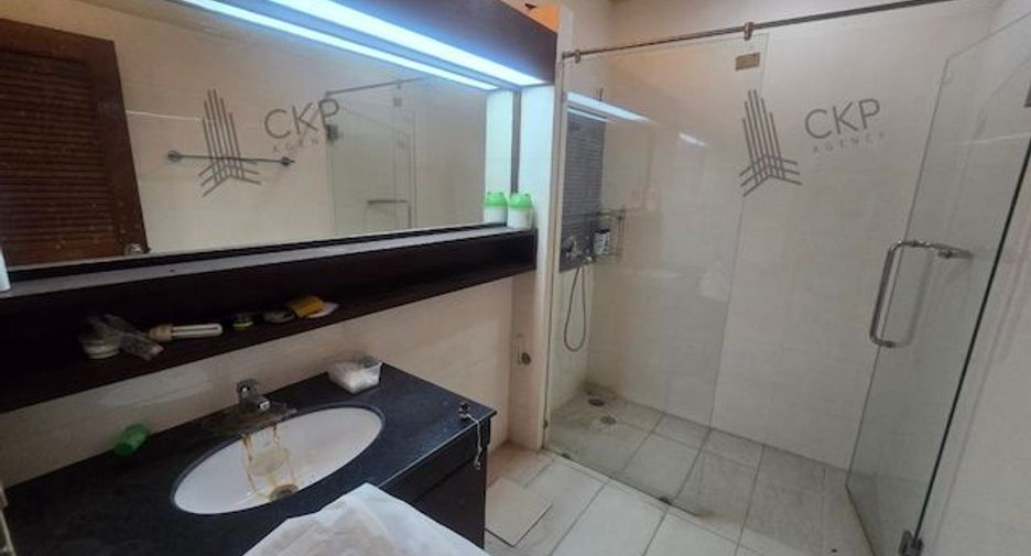 For sale 6 bedrooms house in Bang Bon, Bangkok