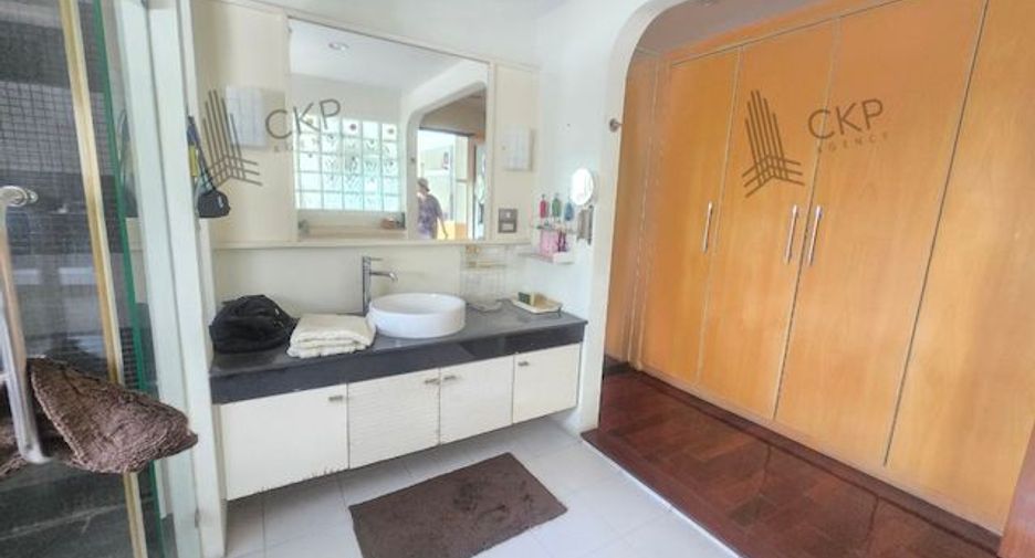 For sale 6 bedrooms house in Bang Bon, Bangkok