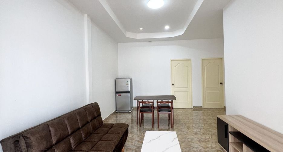 À vendre 2 chambres maison de ville à Bang Lamung, Chonburi