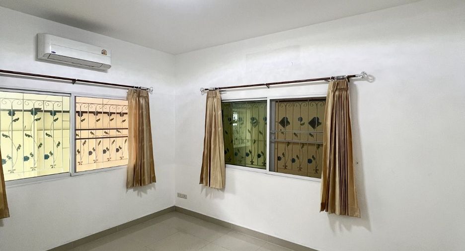 出售 2 卧室 独立屋 在 Bang Lamung, Chon Buri