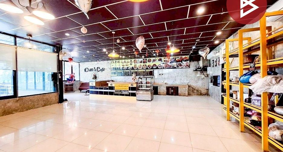À vendre hôtel à Chum Phae, Khon Kaen