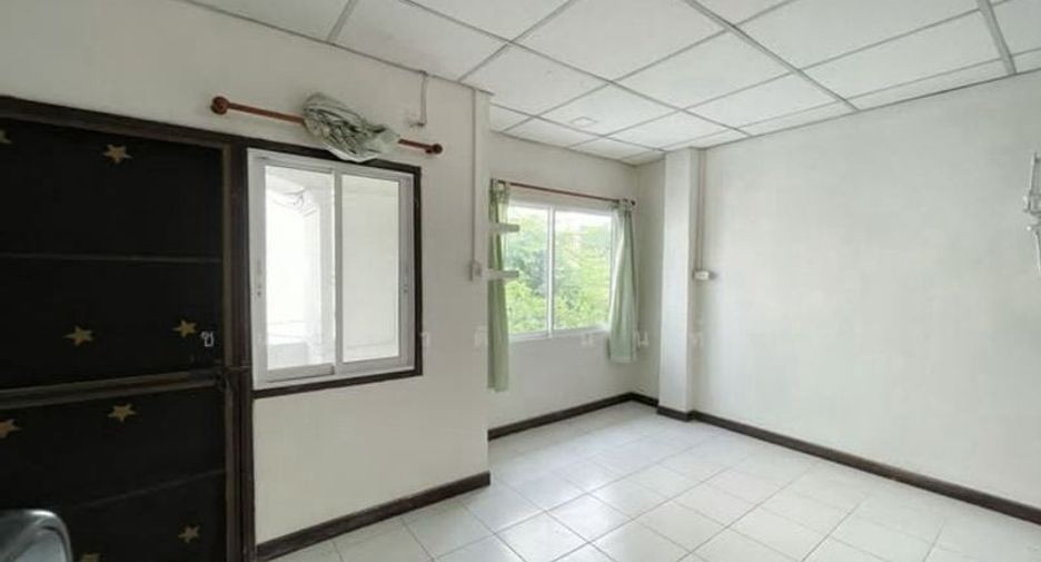 For sale 4 bedrooms house in Bueng Kum, Bangkok