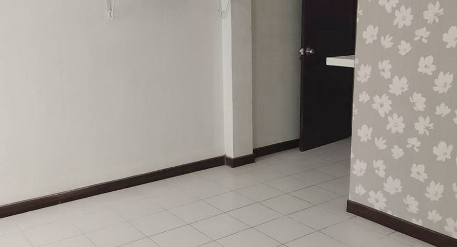 For sale 4 bedrooms house in Bueng Kum, Bangkok