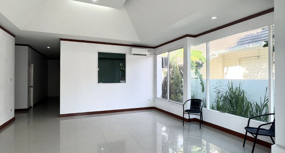 For sale 3 bedrooms house in Bang Lamung, Chonburi
