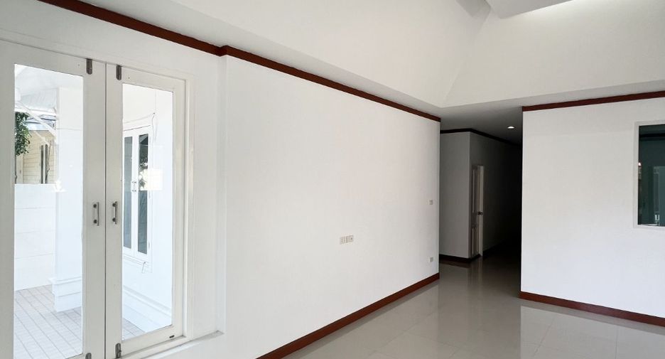 For sale 3 bedrooms house in Bang Lamung, Chonburi