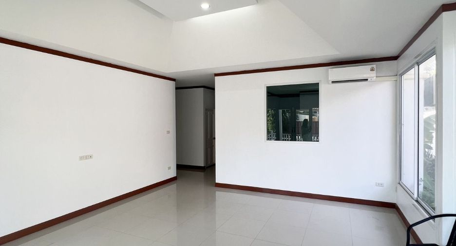 For sale 3 bedrooms house in Bang Lamung, Chonburi
