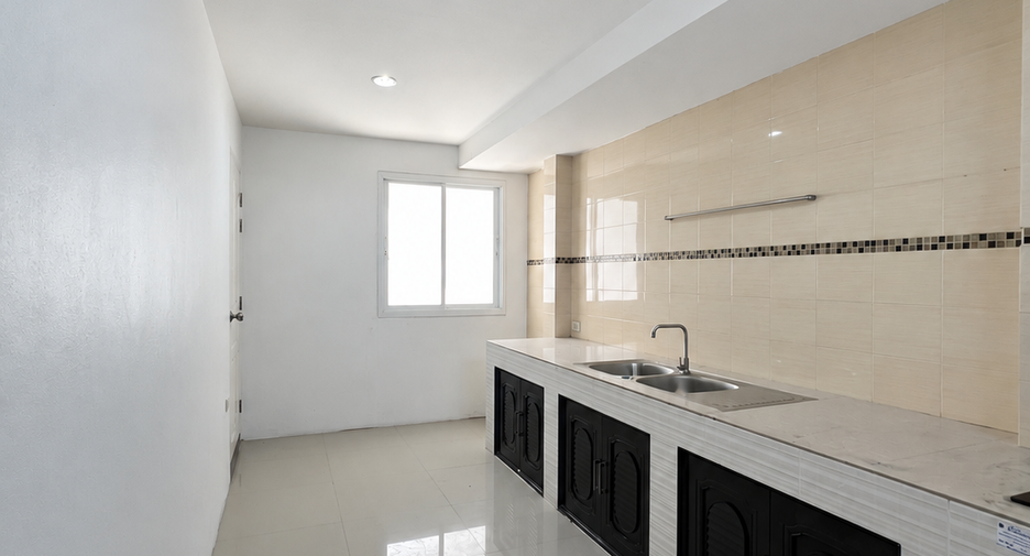 For sale 3 bedrooms house in Bang Lamung, Chonburi
