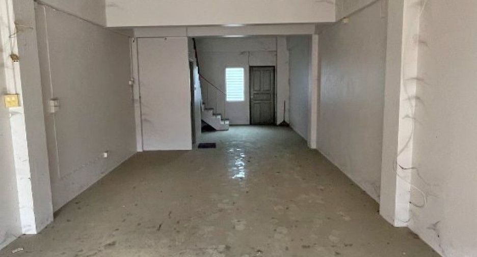 For sale 2 bedrooms retail Space in Mueang Ratchaburi, Ratchaburi
