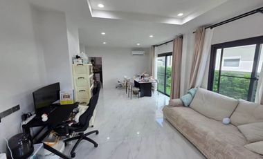 For sale 4 bedrooms house in Bang Lamung, Chonburi