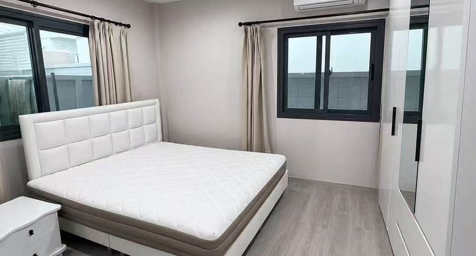 For sale 4 bedrooms house in Bang Lamung, Chonburi