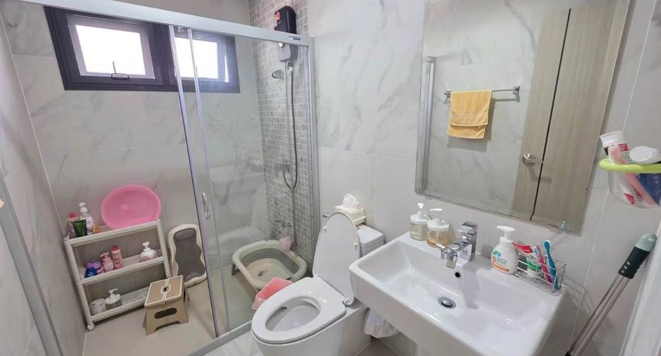For sale 4 bedrooms house in Bang Lamung, Chonburi