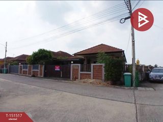 Casa en venta de 3 habitaciones en Sam Phran, Nakhon Pathom