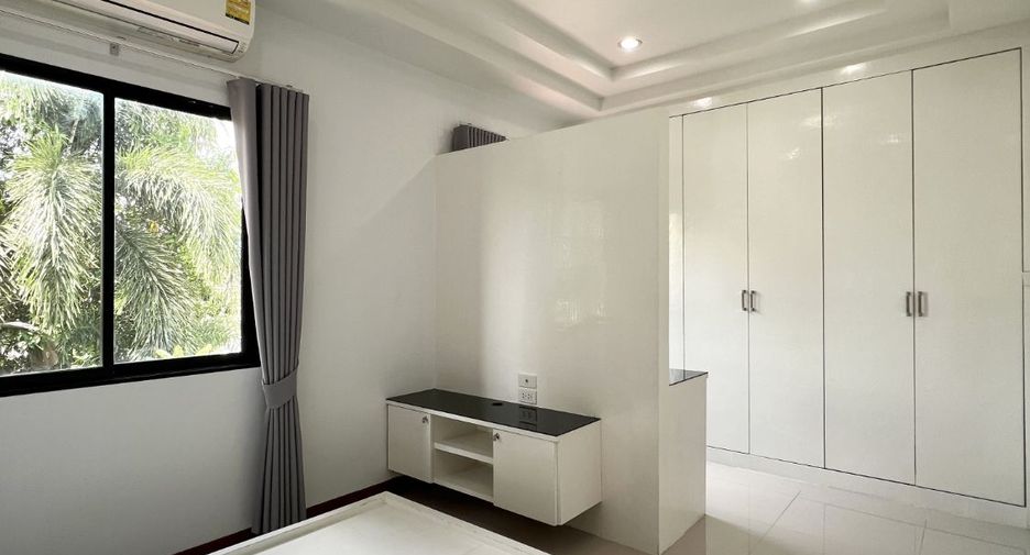 À vendre 2 chambres maison de ville à Bang Lamung, Chonburi
