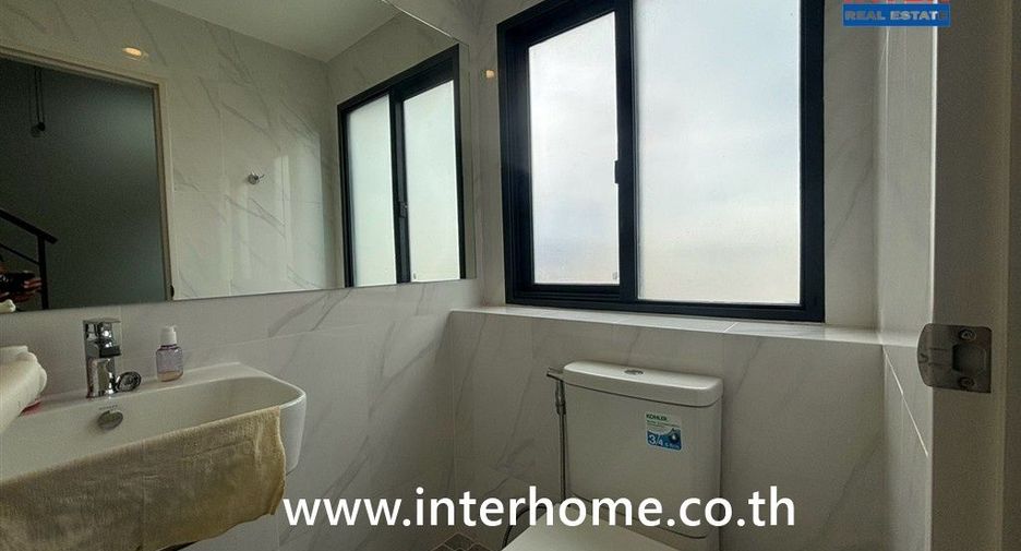 For sale 3 bedrooms townhouse in Sai Mai, Bangkok