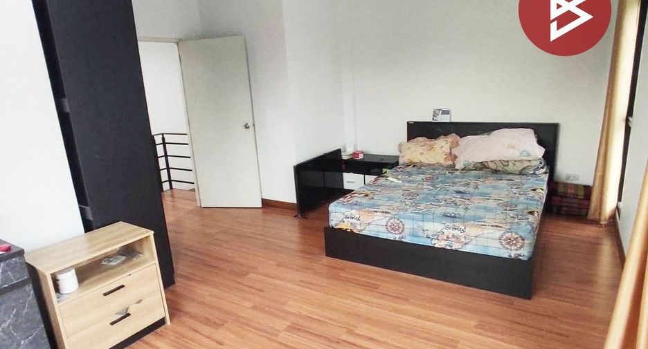 Reihenhaus zum Kauf mit 3 Zimmer in Mueang Chon Buri, Chonburi