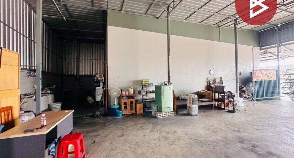 For sale 3 bedrooms retail Space in Ban Pong, Ratchaburi