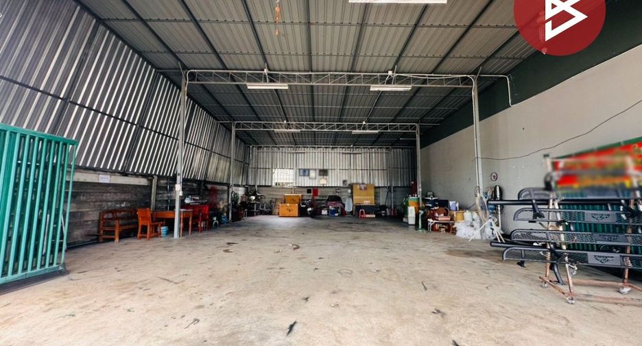 For sale 3 bedrooms retail Space in Ban Pong, Ratchaburi